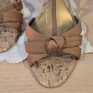 Vintage Predictions Cork Wedge Sandals – Size 9.5W – Copper Fabric – 4" Heel